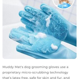 Silicone Cleaning Gloves in Light Blue from MuddyMat New In Pkg